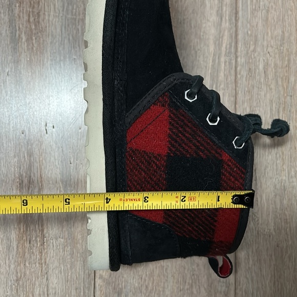UGG Neumel Plaid Black Suede Boots with Leather Lace Fleece Lining size  US 5 - Picture 15 of 16